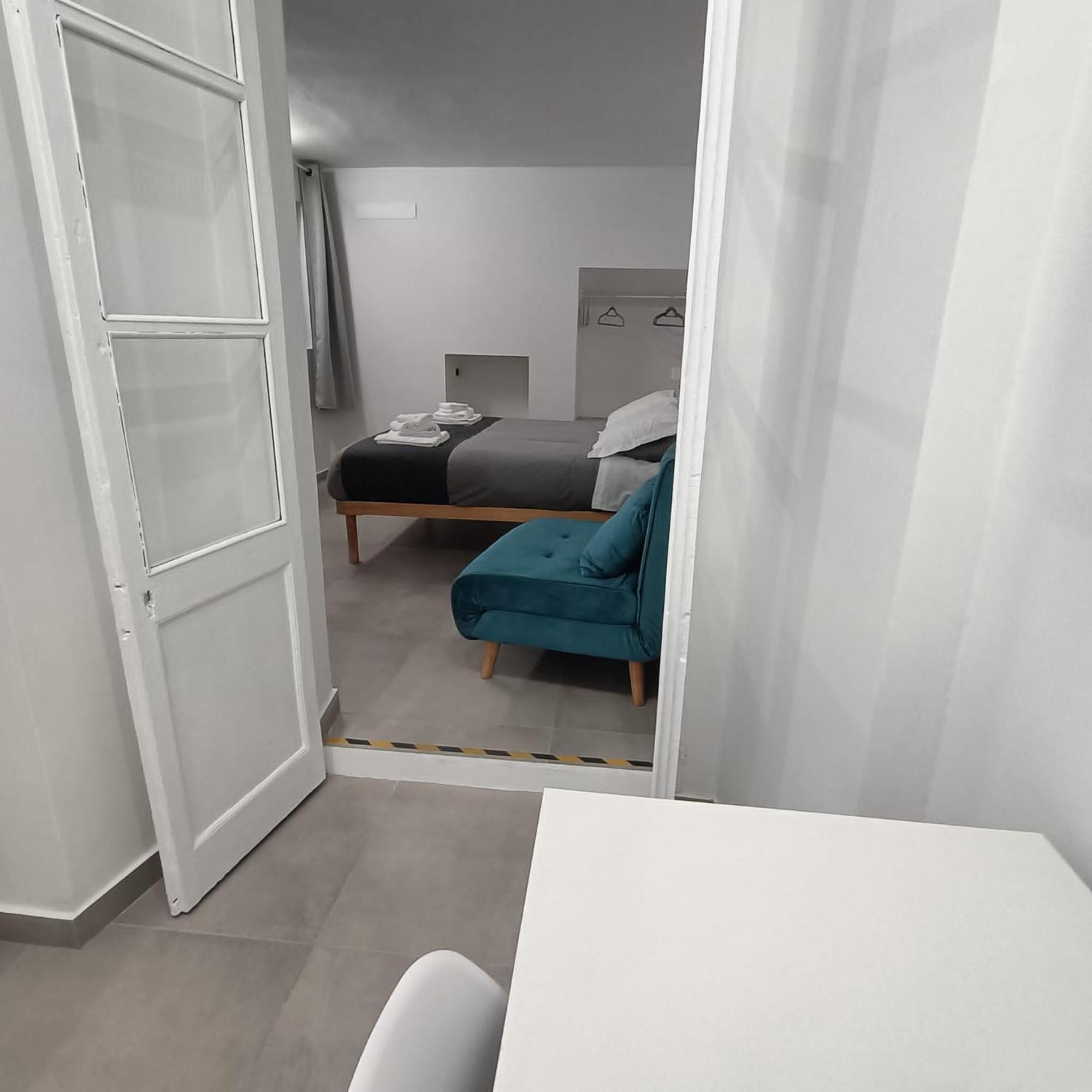 Affittacamere Porta Nuova 57 *